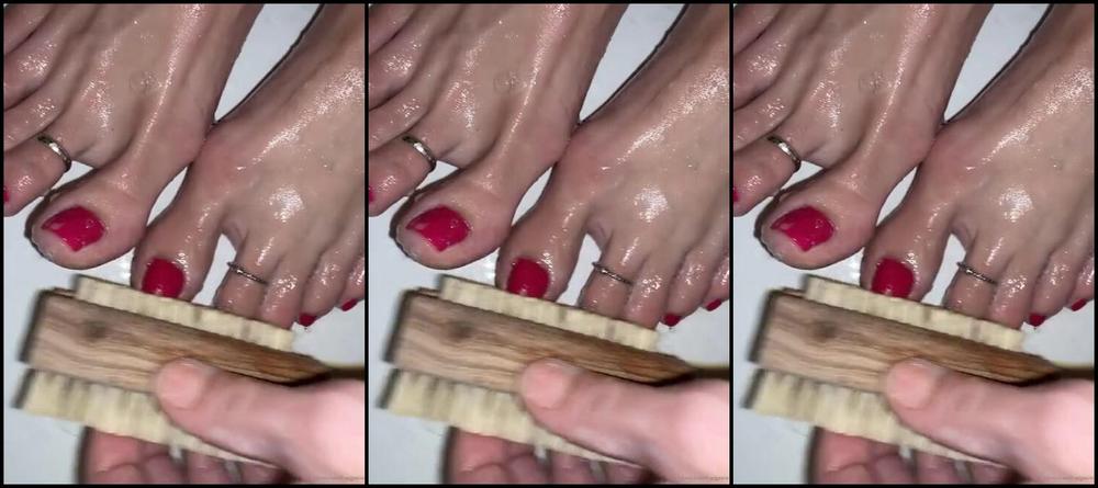 Goddessgaelle Nicknamed Badgaelle Onlyfans Pieds Tout Propres Qui Sentent La Vanille 2