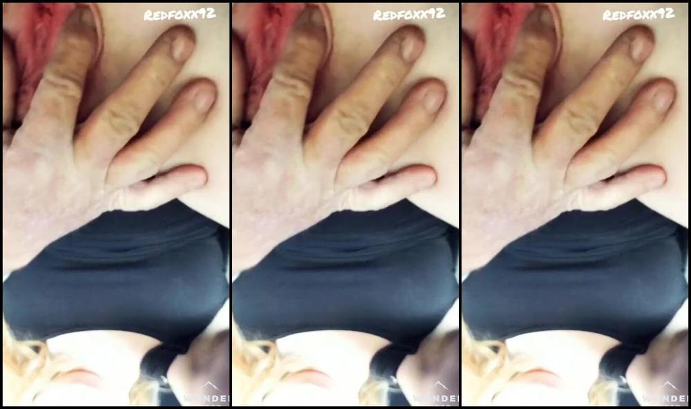 Redfoxx Up Close Fingerfucking In Car
