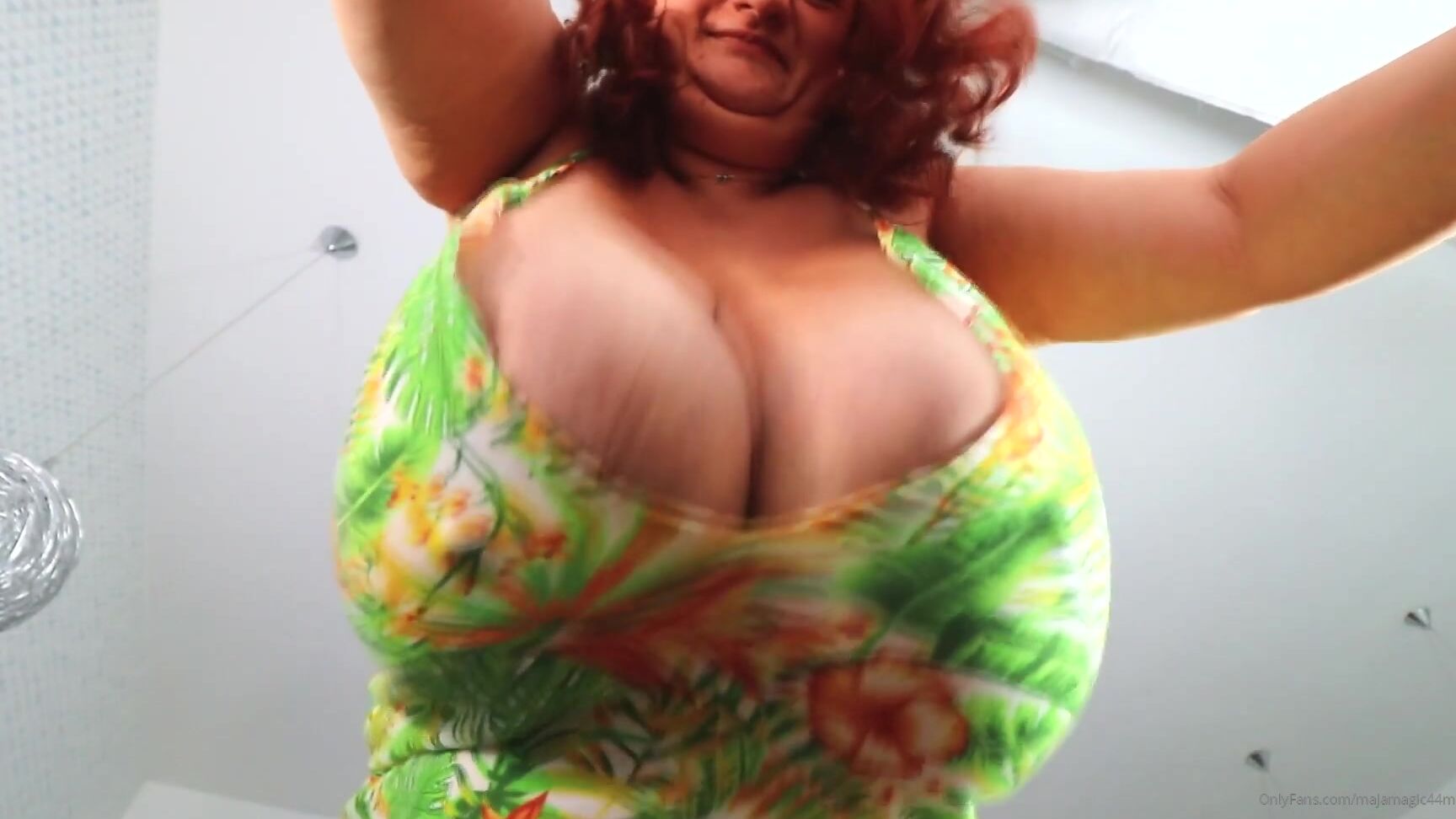 Majamagic M Swinging Big Boobs With Sunniva