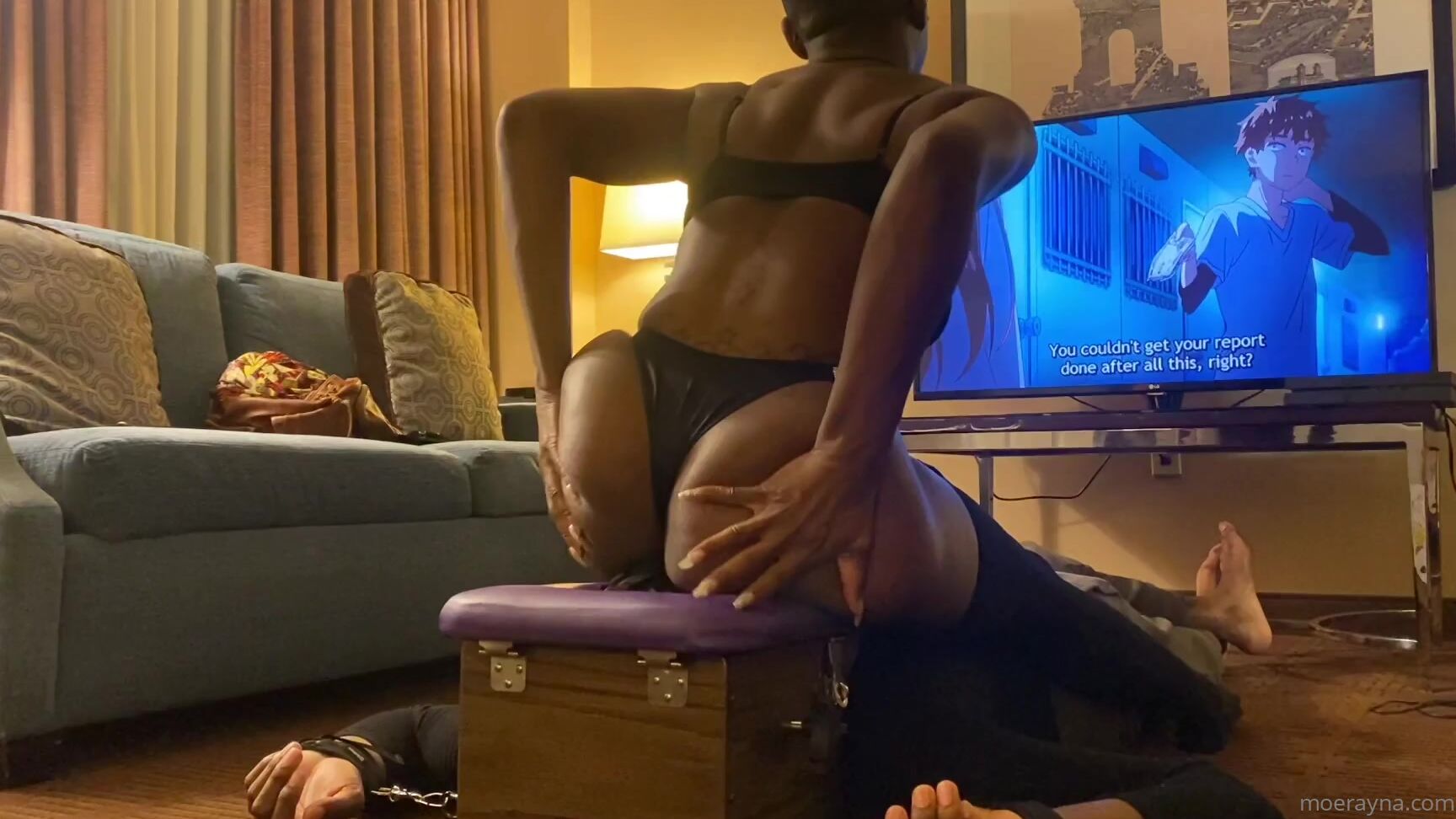 Itsmoeduh Hey Y All Here S A Different View Of The Face Sitting Video I Don T Have Anything Else T