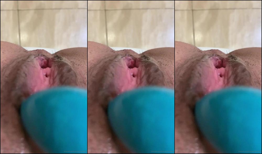 Helenakramerofficial Una Buena Paja Para Este D A De Lluvia