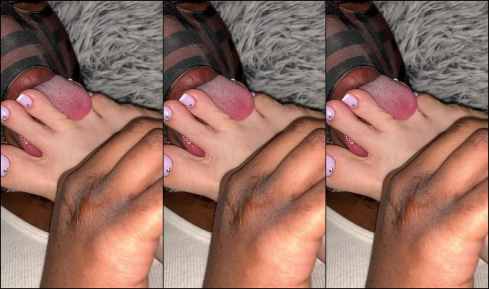 Goddessfendi Worship These Goddess Feet