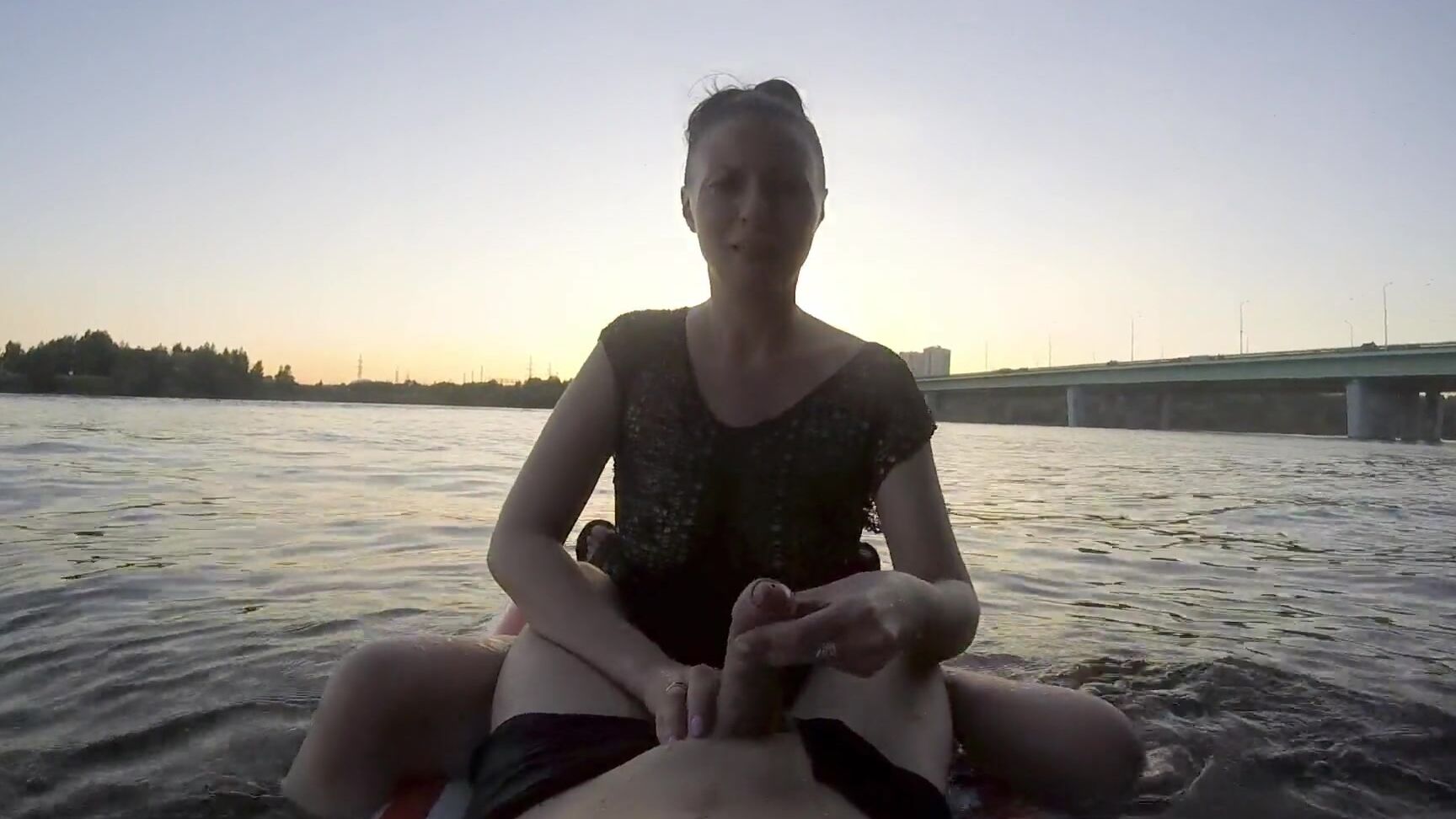 Любительская Публичная Мастурбация В Воде Pornhub Com