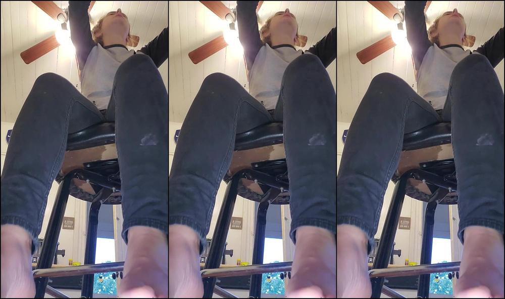 Tootsiepoptoes Eating One Of My Favorite Burritos And Mac N Cheese Bites For Dinner I Used To Live I