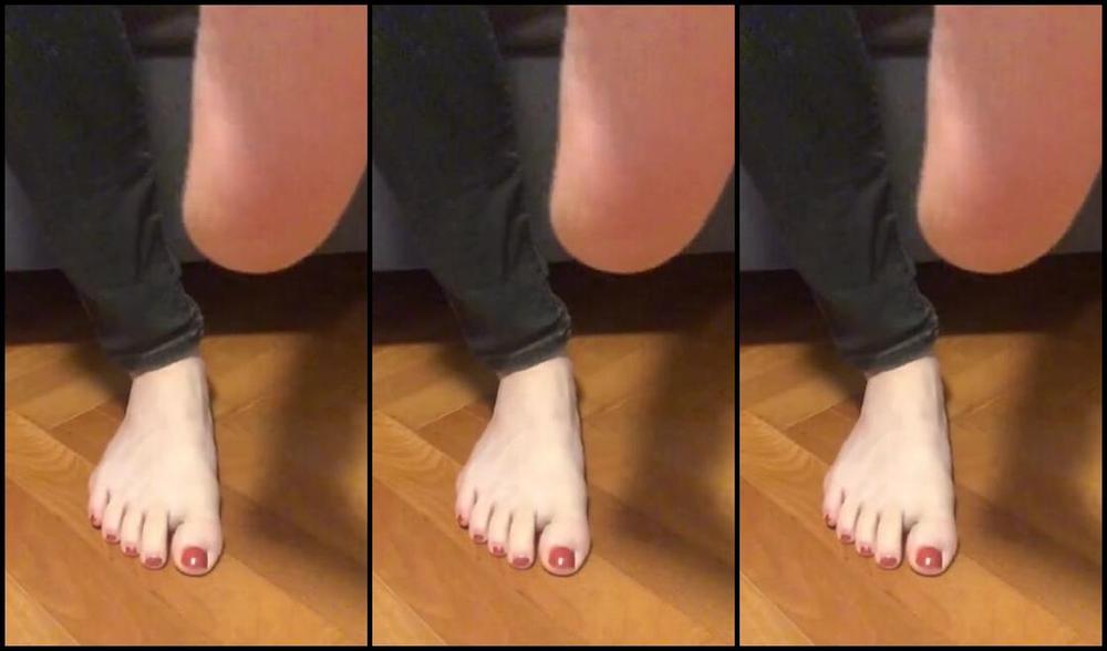 Red Queen Nicknamed Red Queen 94 Femdom 04 15 2020 Onlyfans Video Missed My Feet