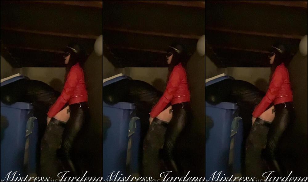 Israelimistress Grabbed And Used Stranger In Shtty Garbage