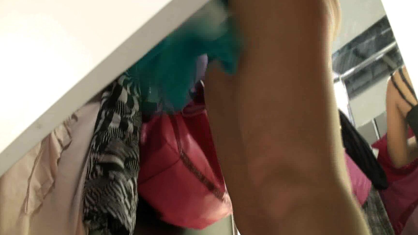 LockerRoom, Voyeur Hidden camera in the dressing room SiteRip