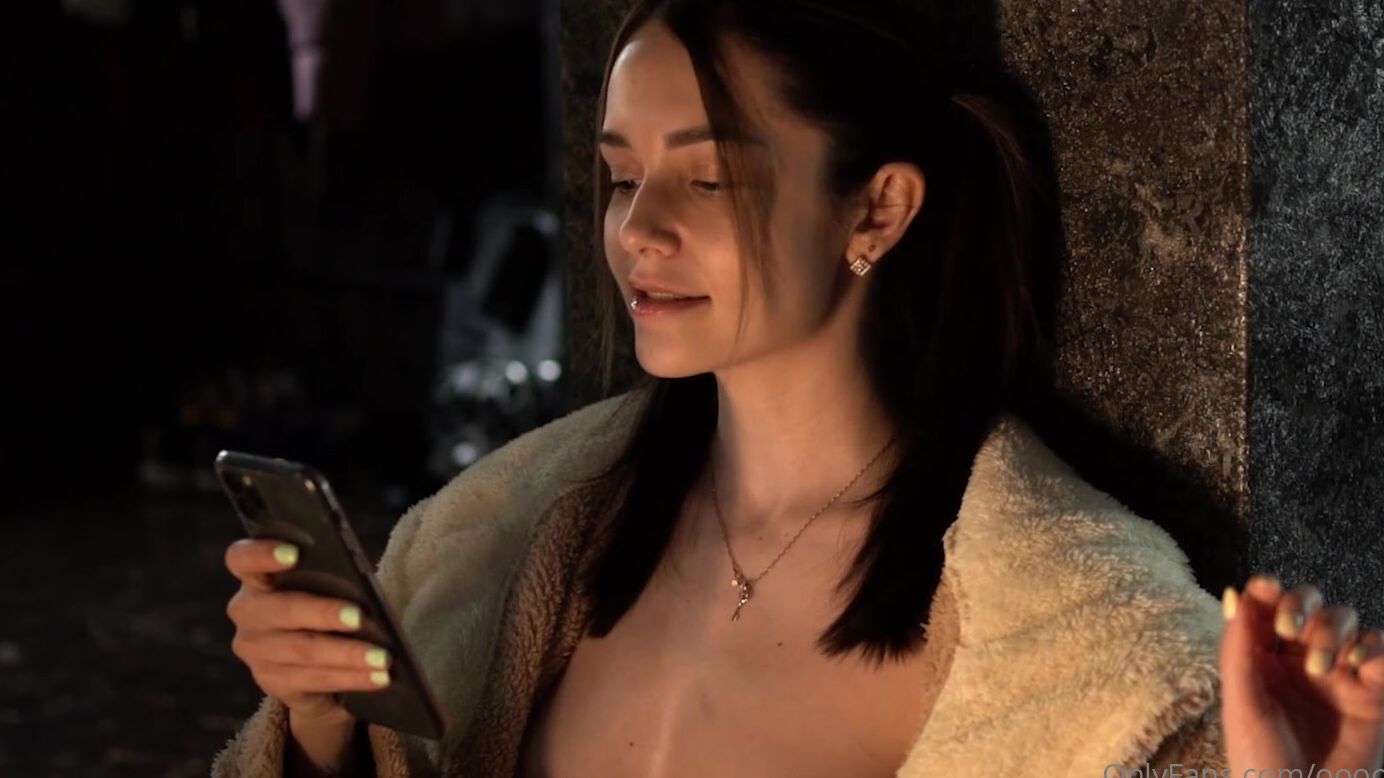 eva oops 67f23d48-c835-4a17-b92f-ee6908a0ee14 Web Cam