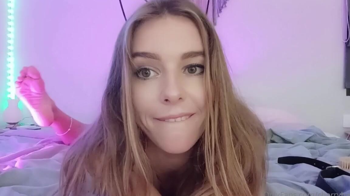 Cherry Babe Aka Cherrybabex7 Onlyfans Need Some Cum In My Mouth So I Could Play With It Instead Of My Spit