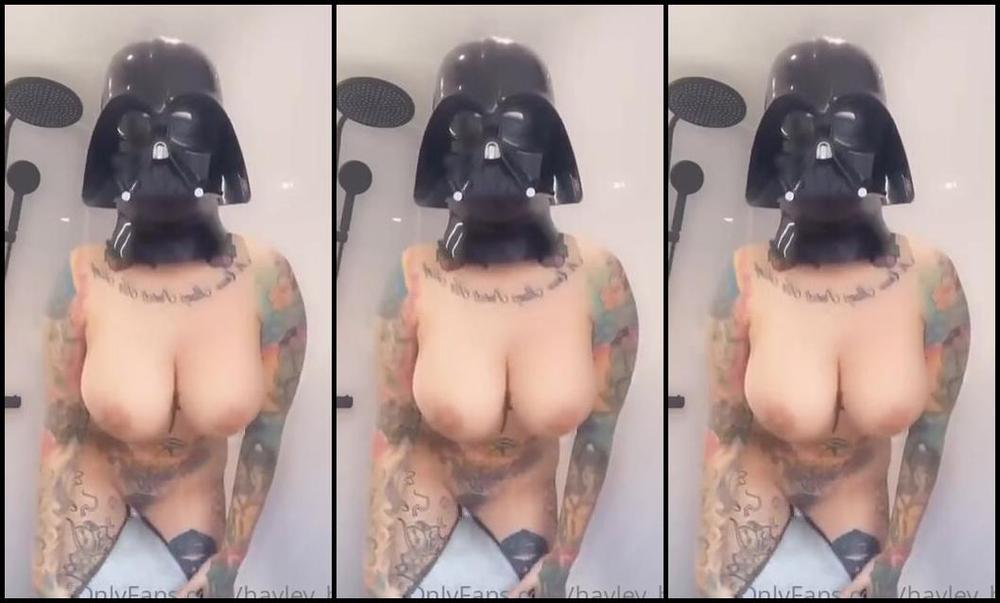 Hayley B Nicknamed Hayley B Onlyfans Turns Out It S Very Wet On The Darkside