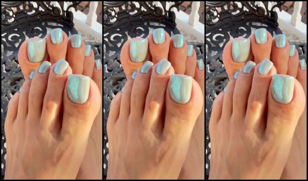 Worldsexiestfeet 12 18 2024 Onlyfans Video Took This Clip When I Just Finished Walking In My Garden