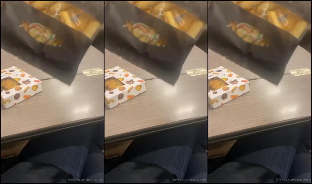 Mistress Gaia Food For My Slave Ciccio Metto Tutto In Borsa