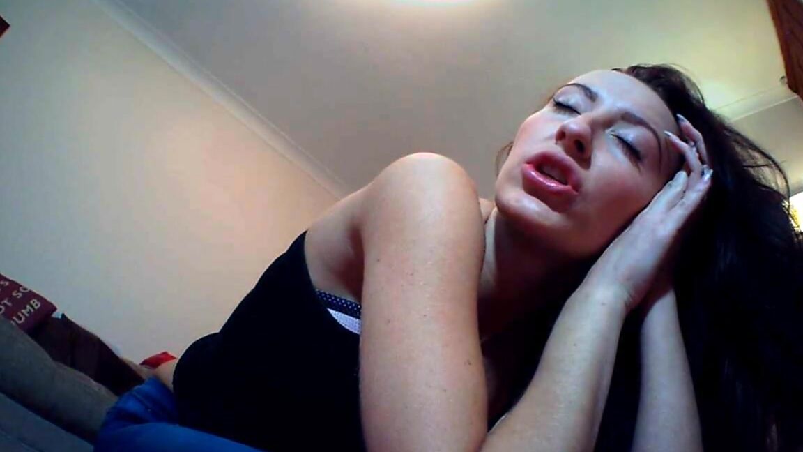 Sophia Smith Jeans Addict