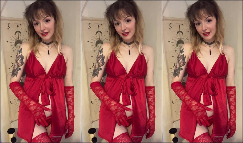 Gibbymoo 3101630430 12 20 2023 Thoughts On My New Christmas Lingerie Set