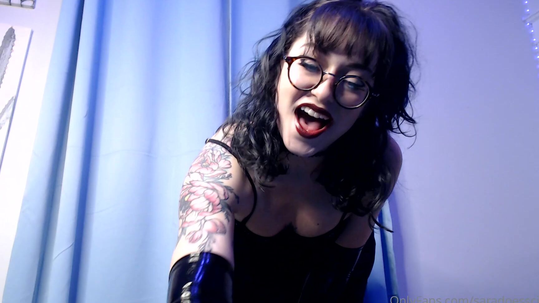 Saradoesscience Your New Neighbor Surprises You By Asking You To Stop By Her House With Your Wife I Bet