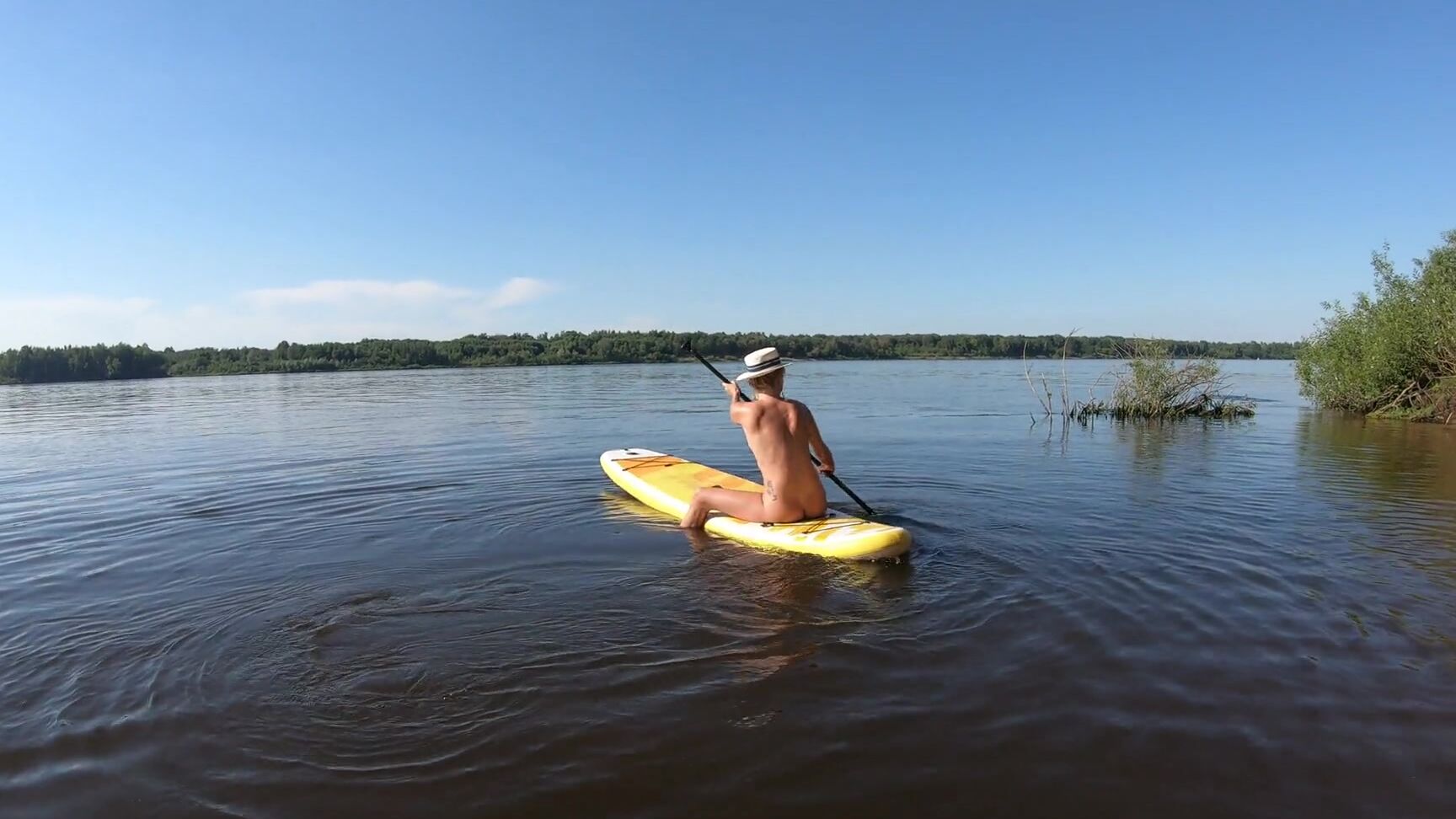 Naked Girl Sat On A Dildo And Swam On A Supboard