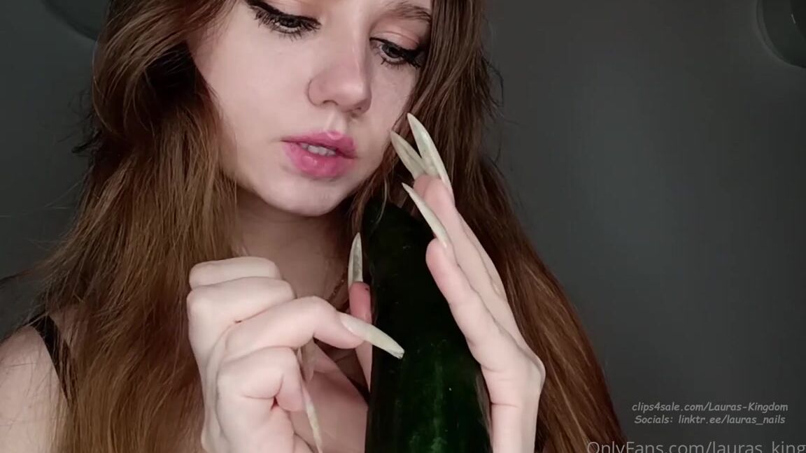 Lalalaura Nicknamed Lauras Kingdom 05 10 2023 Onlyfans Video Kiras Cucumber Bj