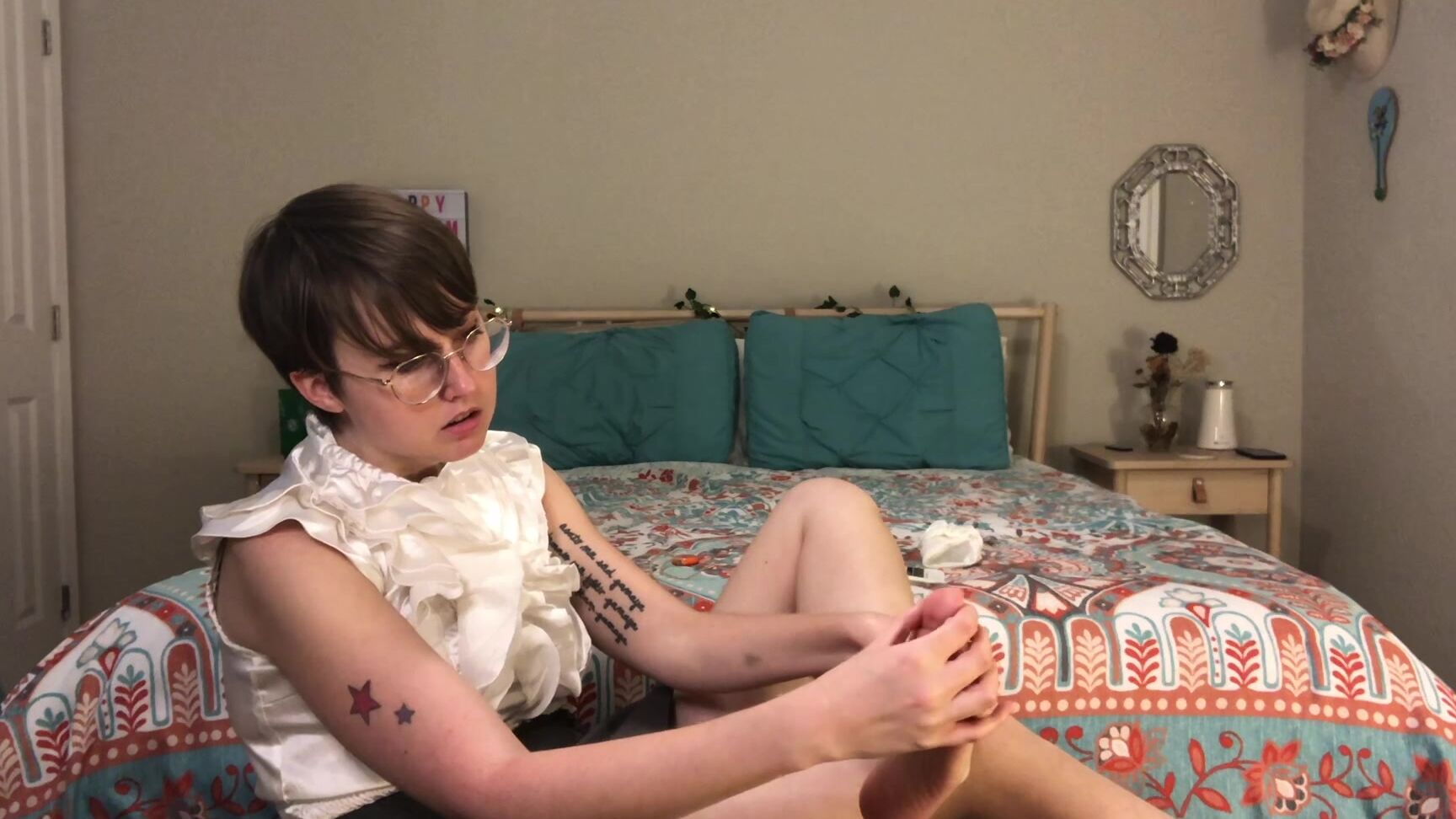 "happylilcamgirl" eyeglasses, femaledomination, femdom, femdompov, makeup, sfw Mean Girl GRWM Get Ready With Me manyvids