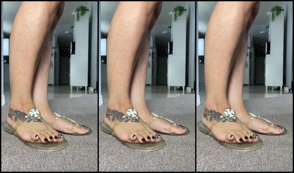 Deedeericanfeet Onlyfans As Requested More Shoe Play In These Clear Tory S