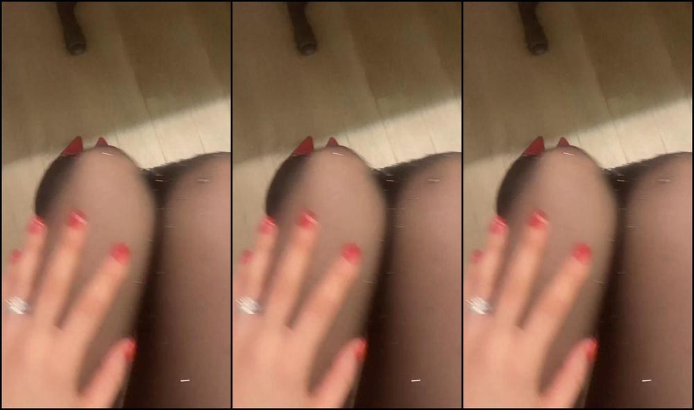 Mistress Gaia Highheels