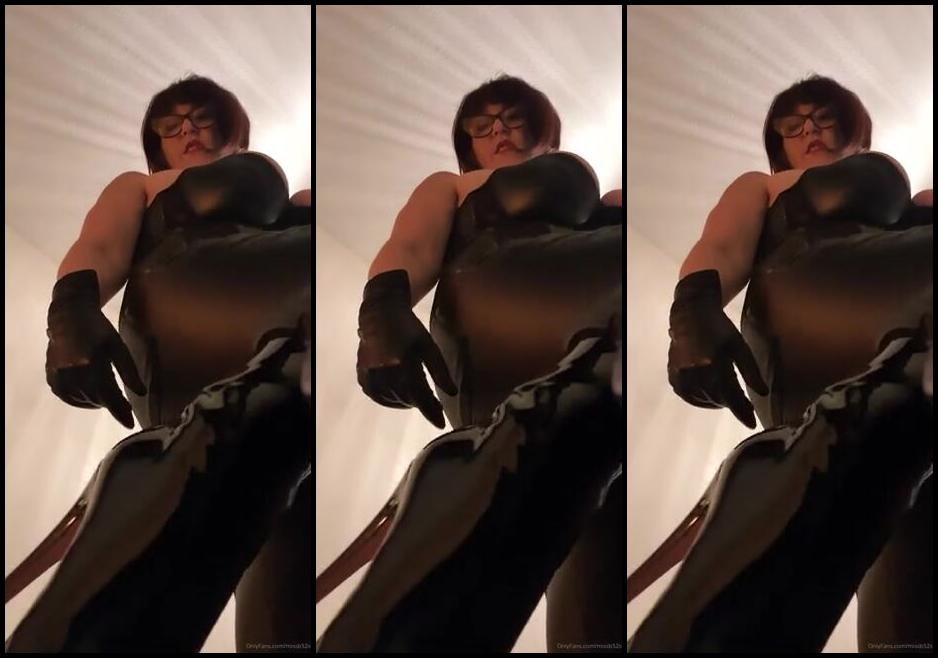 Miss B Nicknamed Missb52S Onlyfans 01 19 2022 Are You Ready To Take The Heel Of My Boot