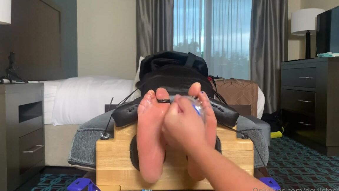 Devilsfootstool Onlyfans Goddess Jess Toe Tied And Tickled