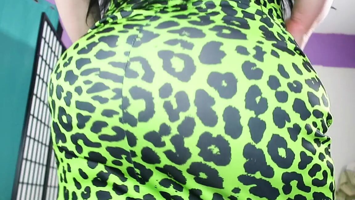 Godmotherofass Weak Ass Addict Gets Ripped Off Laughed At I Ask You If You Like My New Dres