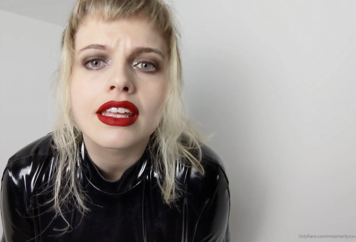 Missmarilynxx Gender Neutral Joi A Gentle Introduction To The Dom Sub Relationship In This Clip With A