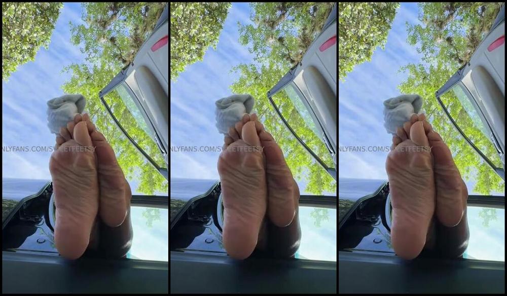 Sweetfeetsy Aka Sweetfeetsy 04 11 2024 Onlyfans Video Youre The Little Ant Beneath My Soles When I Decide To Pull Over And Air Out