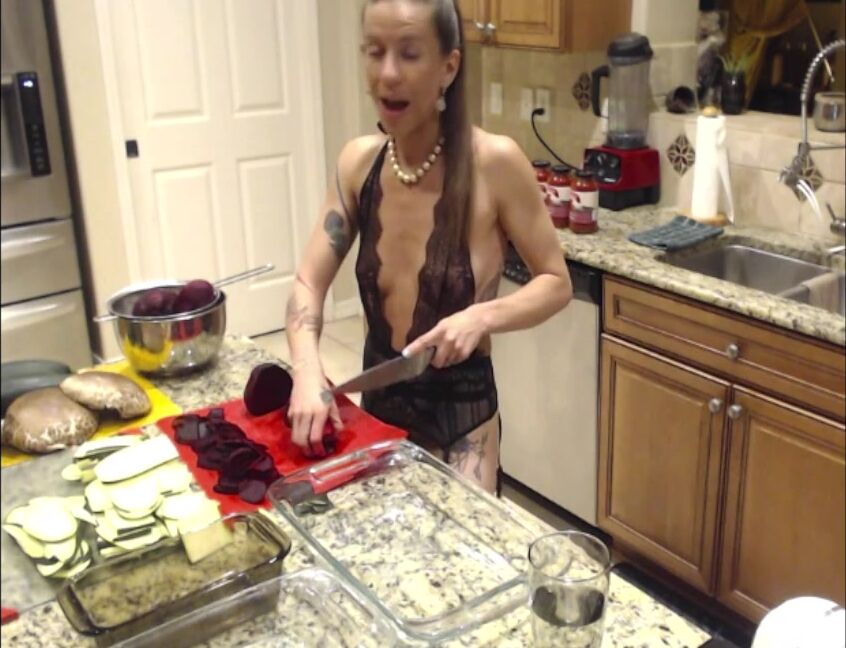 Brunette, Cooking, Food, Lace/Lingerie, Tattoos ciren verde fancy vegan cooking ManyVids