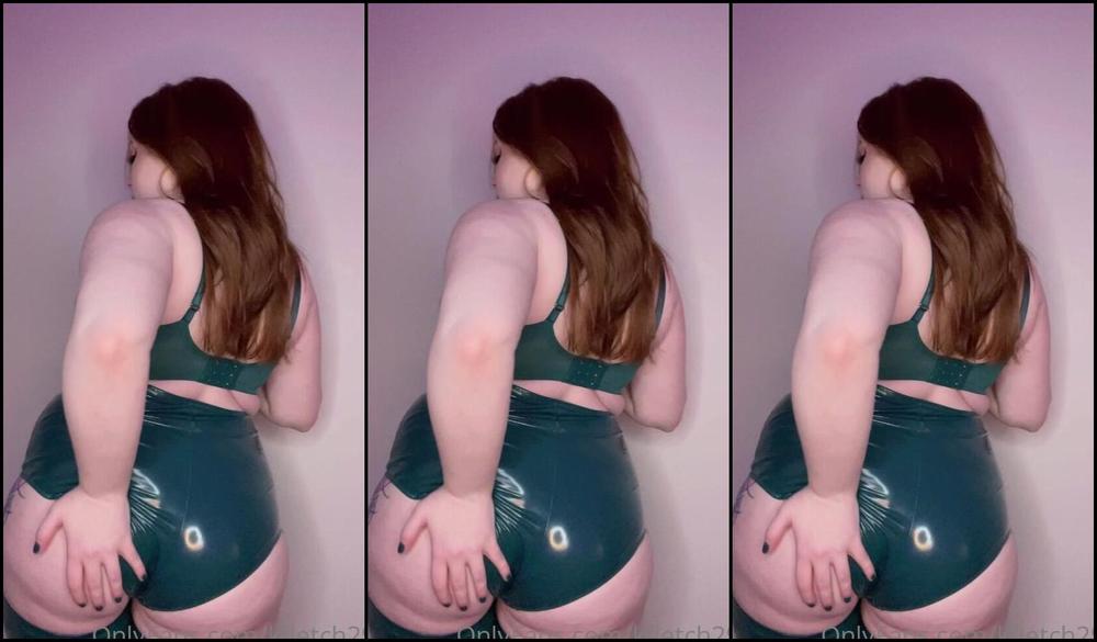 Foxyfletch 2275712798 11 16 2021 Strip Tease To Start Your Week Off Right