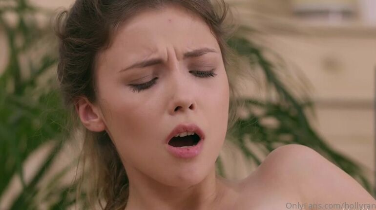 Hollyrandall Naturally Busty Euro Babe Mila Azul Takes A Relaxing