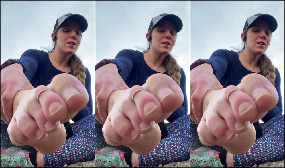 Fityoginina Christmas Eve Day Run And Sweaty Sock Sniff And A Casual Little Chat