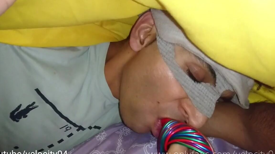 Punjabi Goddess Nicknamed Velocity04 04 03 2018 Onlyfans Video Sucking On Pgs Toes And Licking Red Sandals