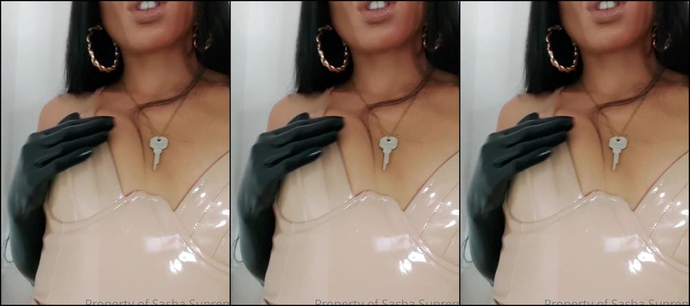 Supremequeensasha Let You Out Of That Cage Hmm Not