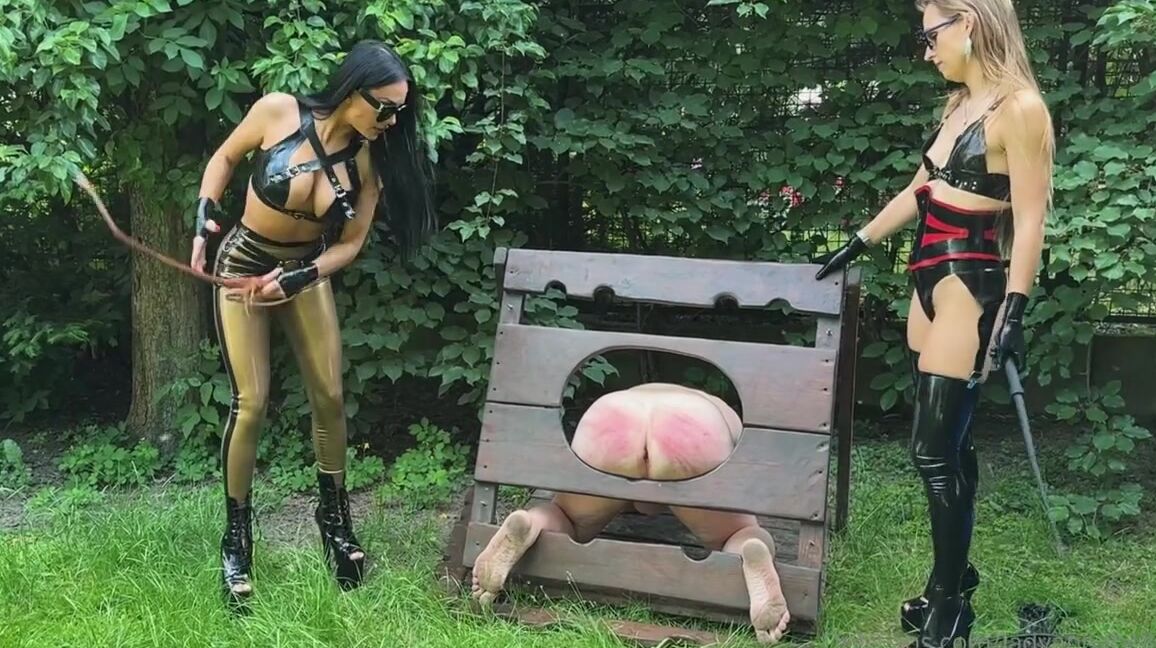 Ladyannabelle666 Onlyfans We Have Bully Our Pitiful Slave He Got Punched From Us D Hes So Weak Then He Had The Amazing Oppo