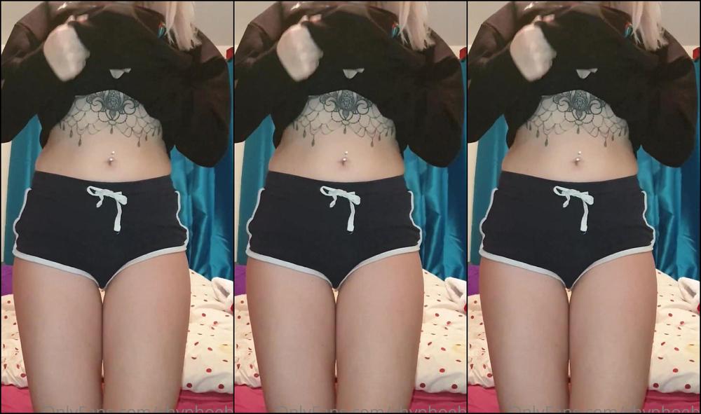 shyphoebe-12-12-2020-1435899521-a-little-striptease-from-a-year-ago-did-my-body-change-by-much-or-is-it-pretty-much-the