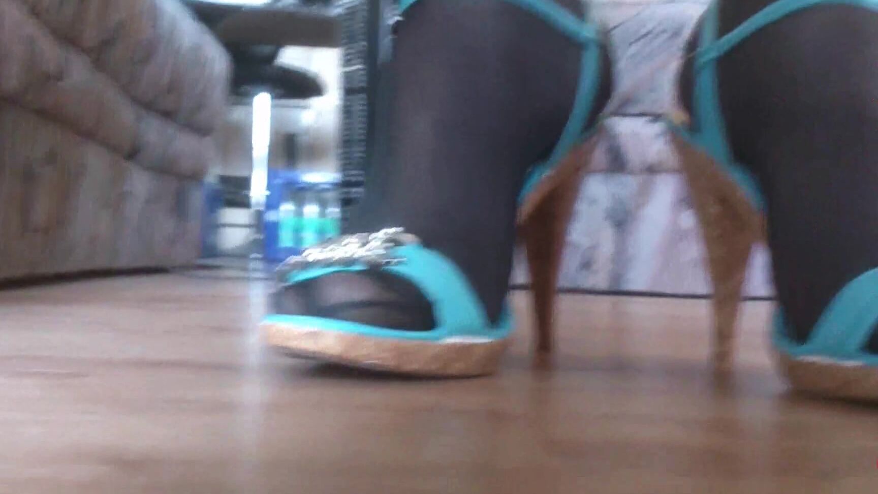 "Nylonjunge" Kink, Point Of View, German Schuhe, Geile Schuhe, High Heels, Nylon Footplay, Pantyhose Feet, Toes, Nylon Feet, Feet Soles, Nylon Soles, Sohlen, Deutsch Fußfetisch, Nylon Strumpfhose, Deutsch Strumpfhose, German Strumpfhose, Suggest Nylo