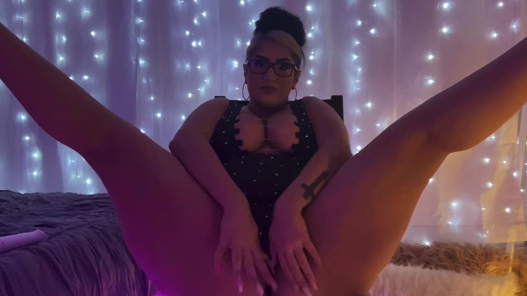 Thekarinabanks Nerdy Solo Play Manyvids