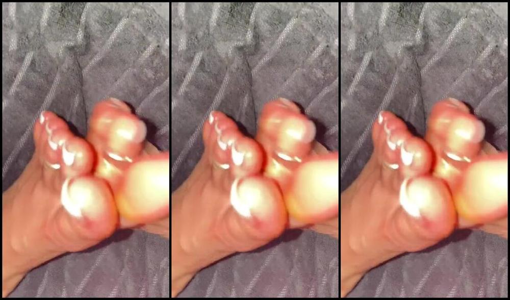 Waifu Jess Nicknamed Waifufeetmilkog Onlyfans It S Only Right 5M Oil Video