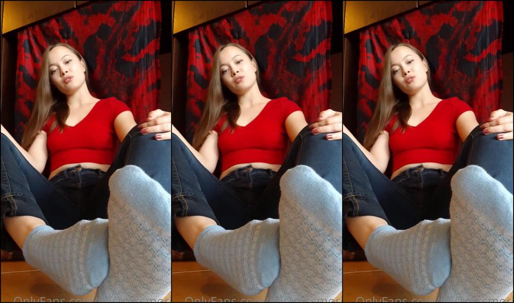 Mistressmoria Follow My Soft Dom Instructions While I Strip Off My Clothes And Tease You With My Soft So