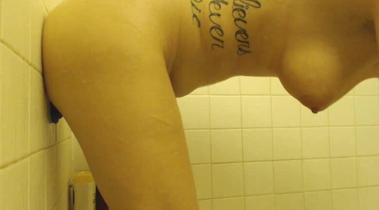 Rydenarmani Shower Masturbation