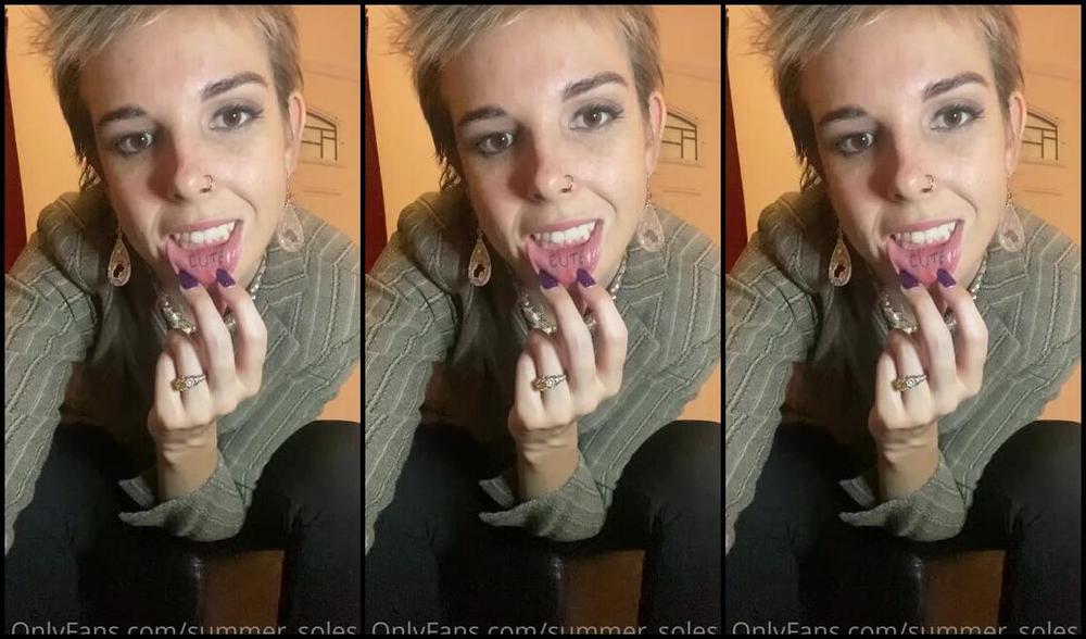 Summer Solesis Nicknamed Summer Solesis Onlyfans Almost 12 Hours Sweating My Feet Off Today