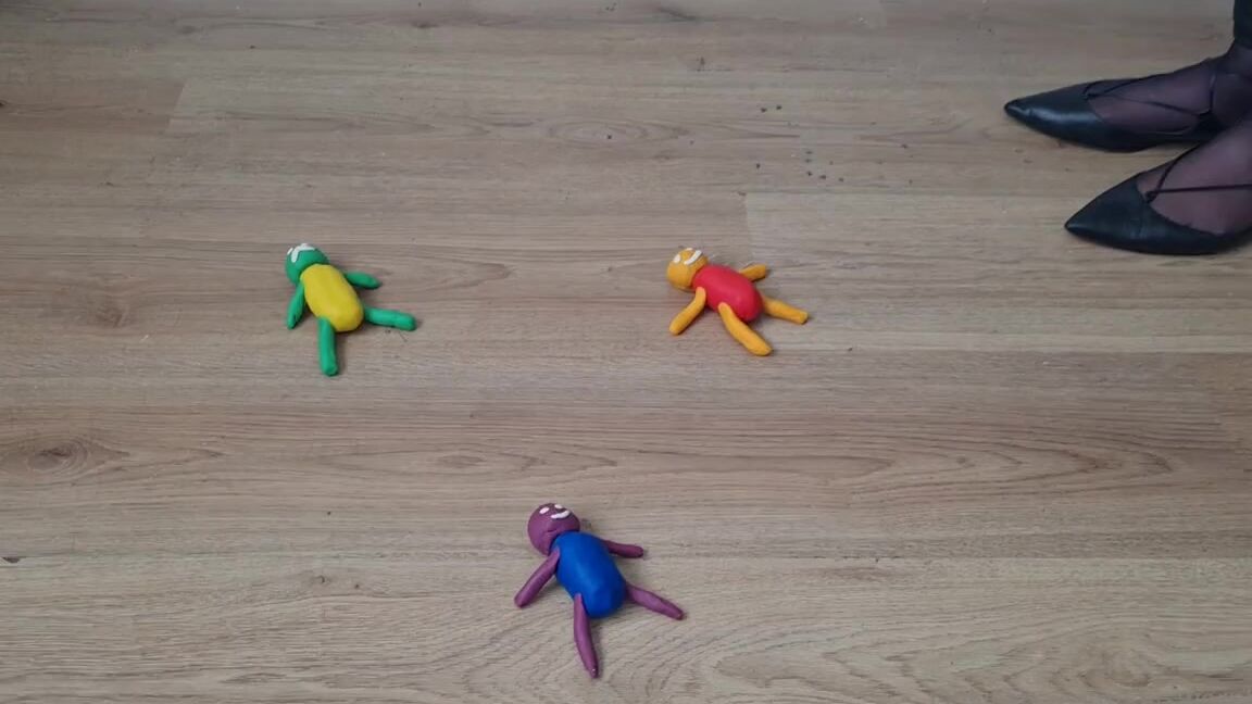 Kats Worn Heels Nicknamed Katswornheels Onlyfans So I Have 3 Little Clay Men Lying On My Floor And 3 Different Pairs