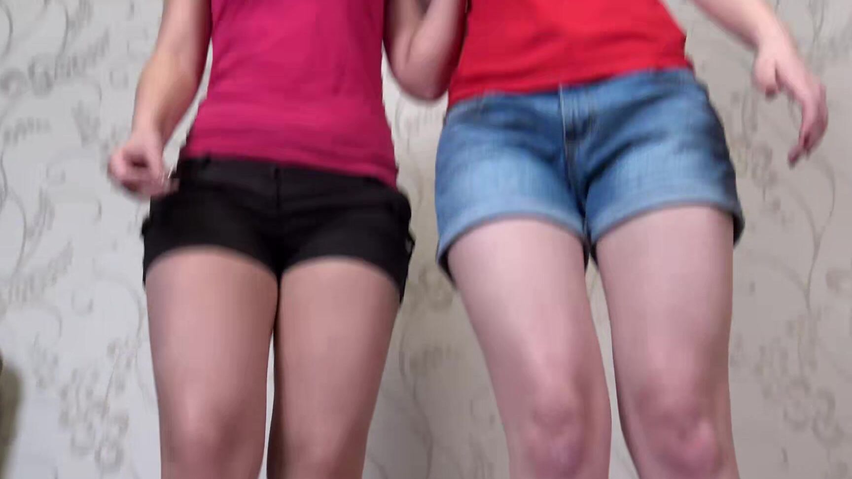 Alina Anna Sporty Girls Trampling And Jumping