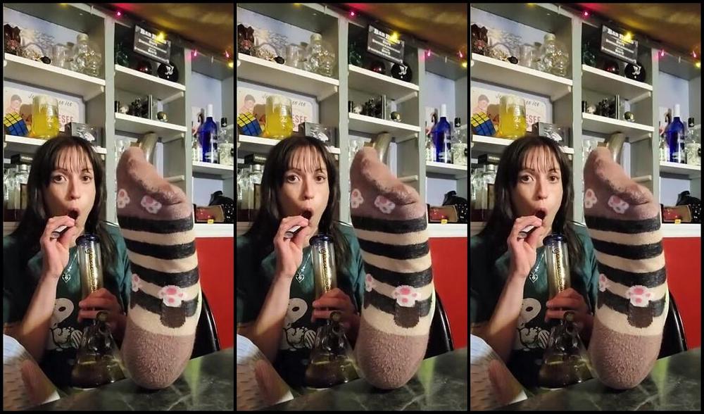 Crystal Paris Nicknamed One Lonely Foot 04 11 2025 Onlyfans Video Randoms From The Week X11R