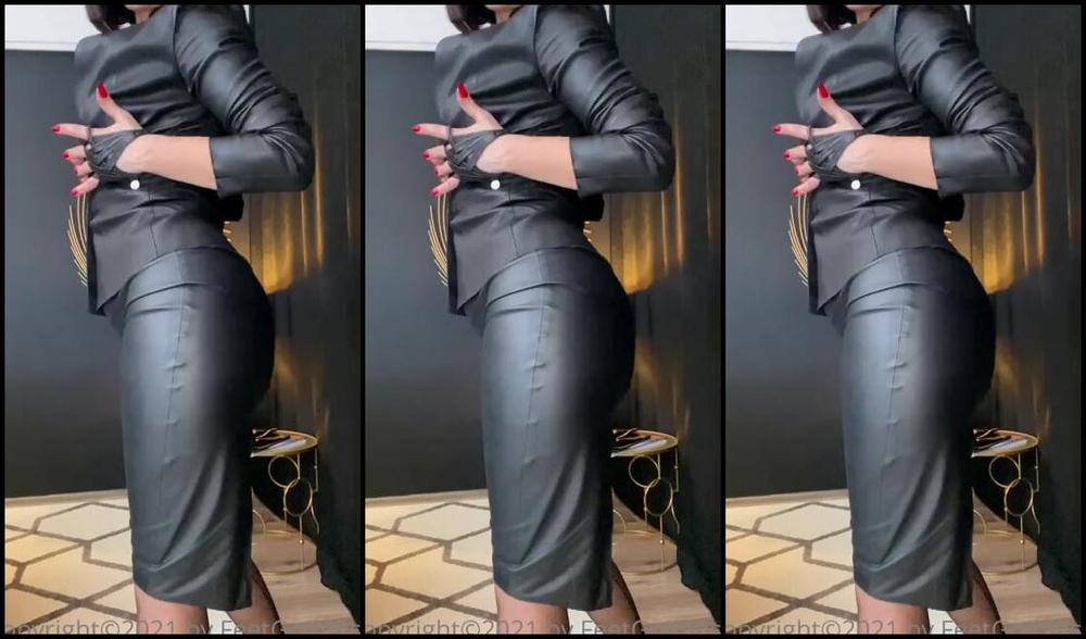 Eve Schwarz Nicknamed Eveschwarz Onlyfans Today Youre In For A Treat Because Im Wearing Something So Mouth Watering And Im Going To Let