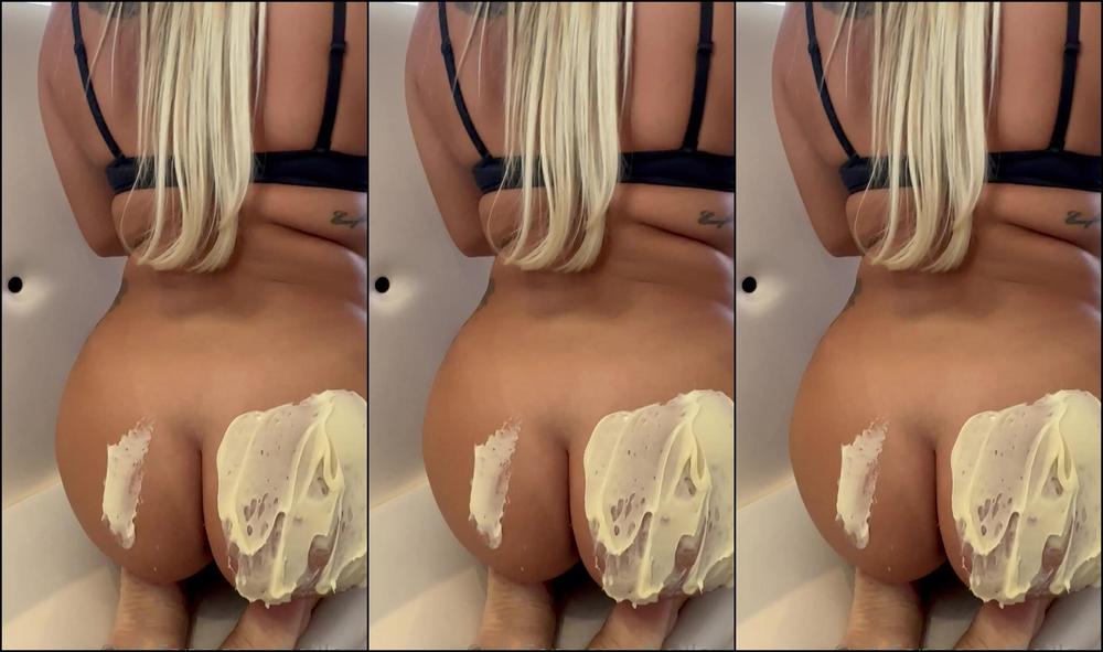 Belllexox 2846785951 04 22 2023 It S Officially My Bday Putting Some Icing On That Cake