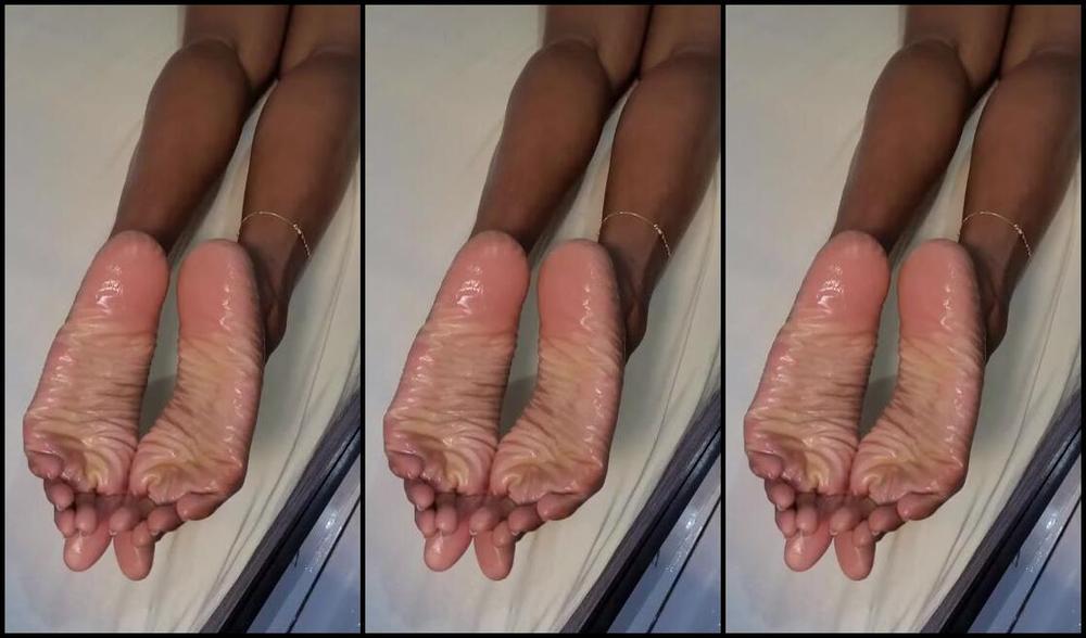 Laura Azevedo Nicknamed Lauraazevedoqueen Foot Fetish 06 02 2023 Onlyfans Video I Like It When You Get Excited Seeing My Big Feet