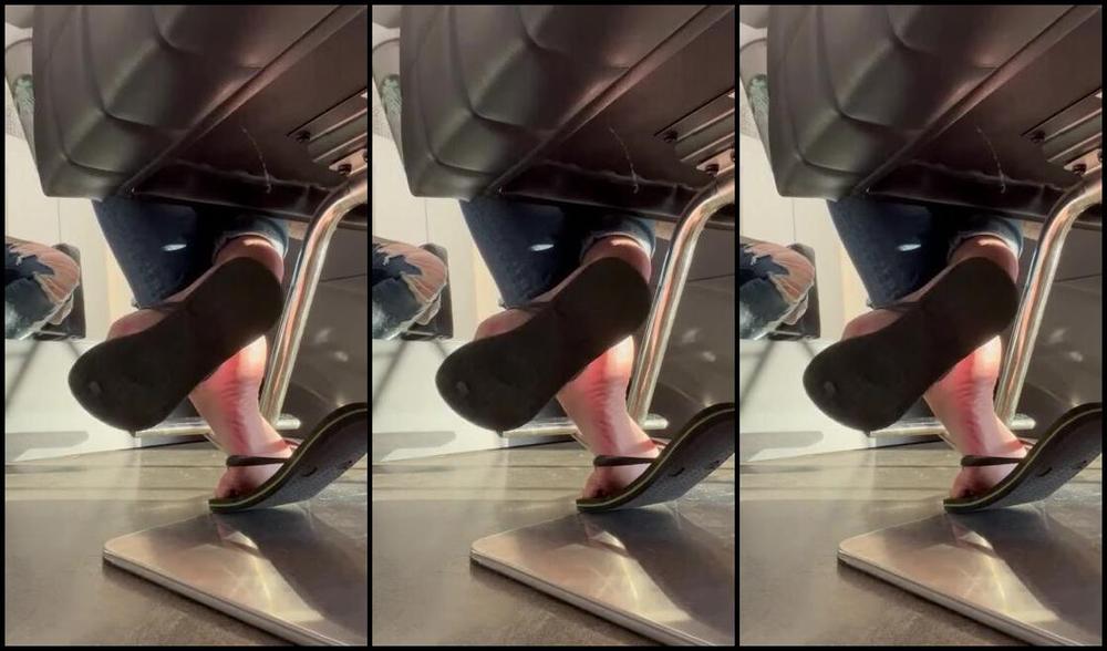 Thefantasychest Onlyfans The New Girl Flip Flop Edition Remember When I Became Your New Coworker And You Discovered The 1P